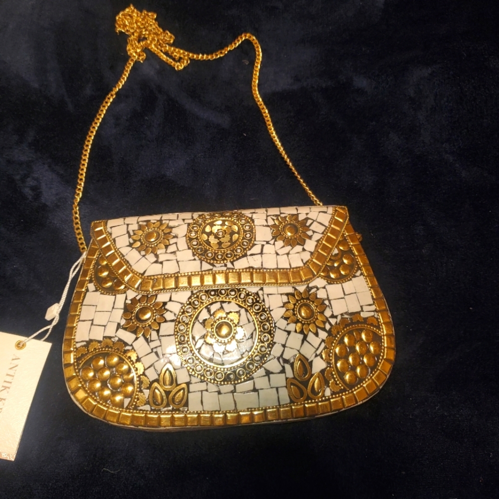 Antik Purse